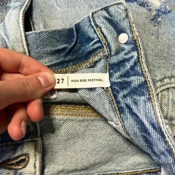 I’m selling PacSun Jean shorts with rips. - Picture 4 of 4